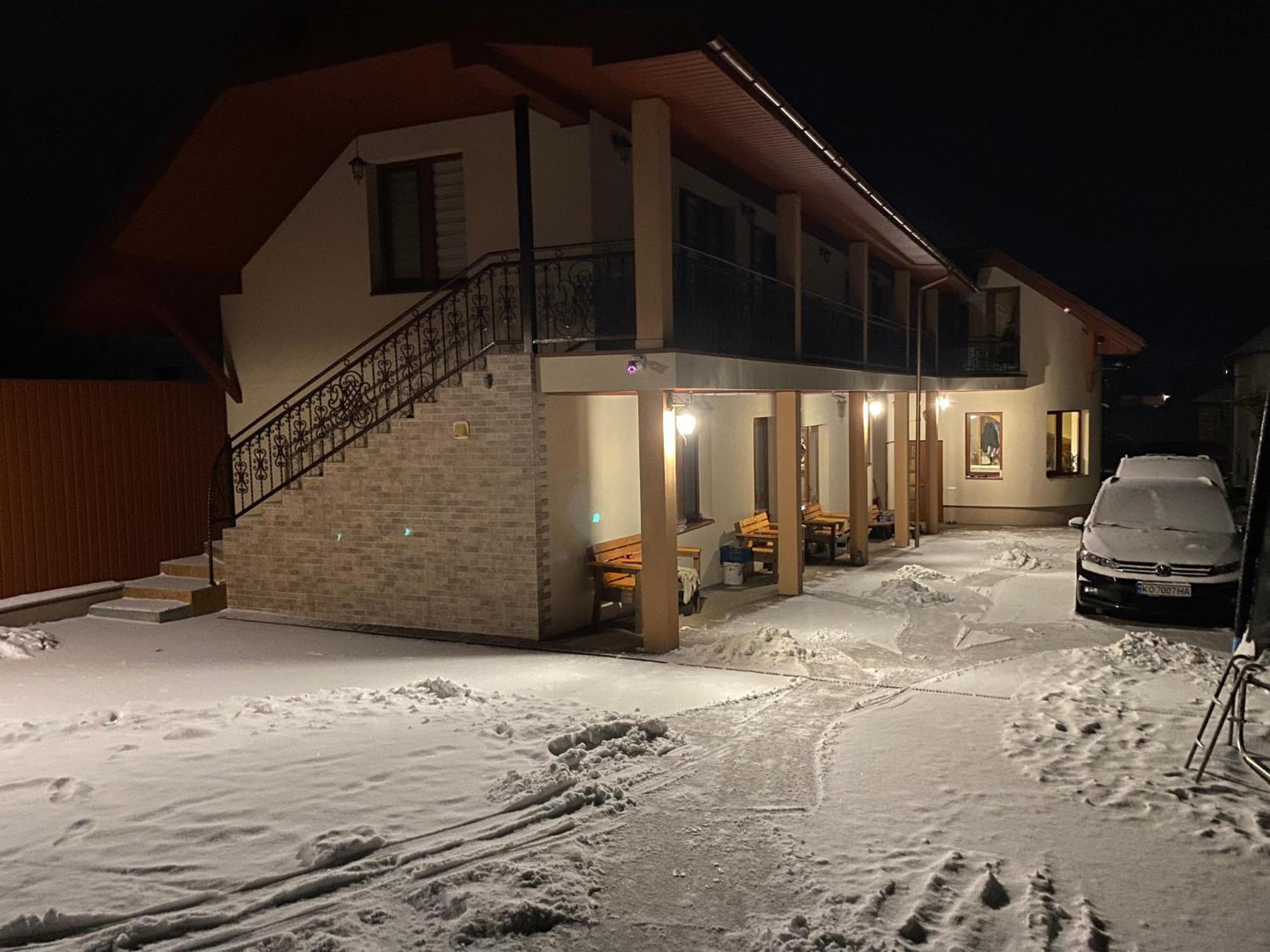 Садиба У Дохтора Відпочинок У Карпатах Golubinoye Exterior foto