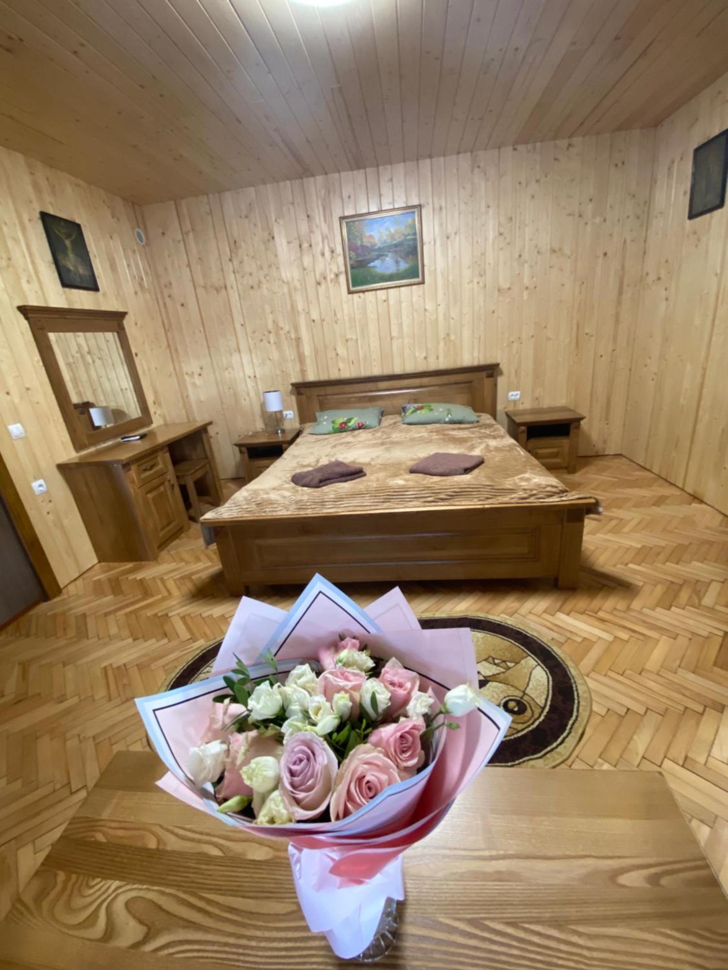 Садиба У Дохтора Відпочинок У Карпатах Golubinoye Exterior foto