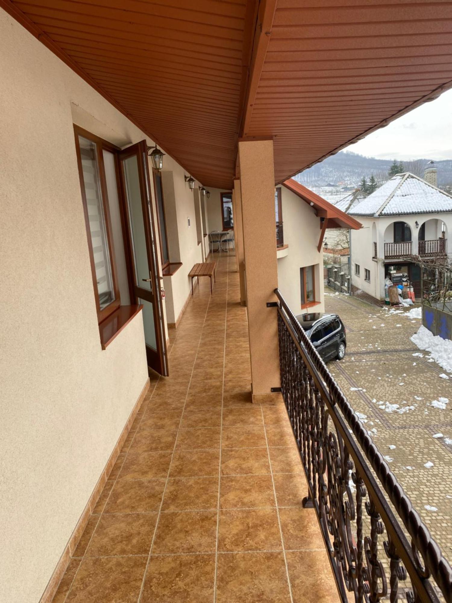 Садиба У Дохтора Відпочинок У Карпатах Golubinoye Exterior foto